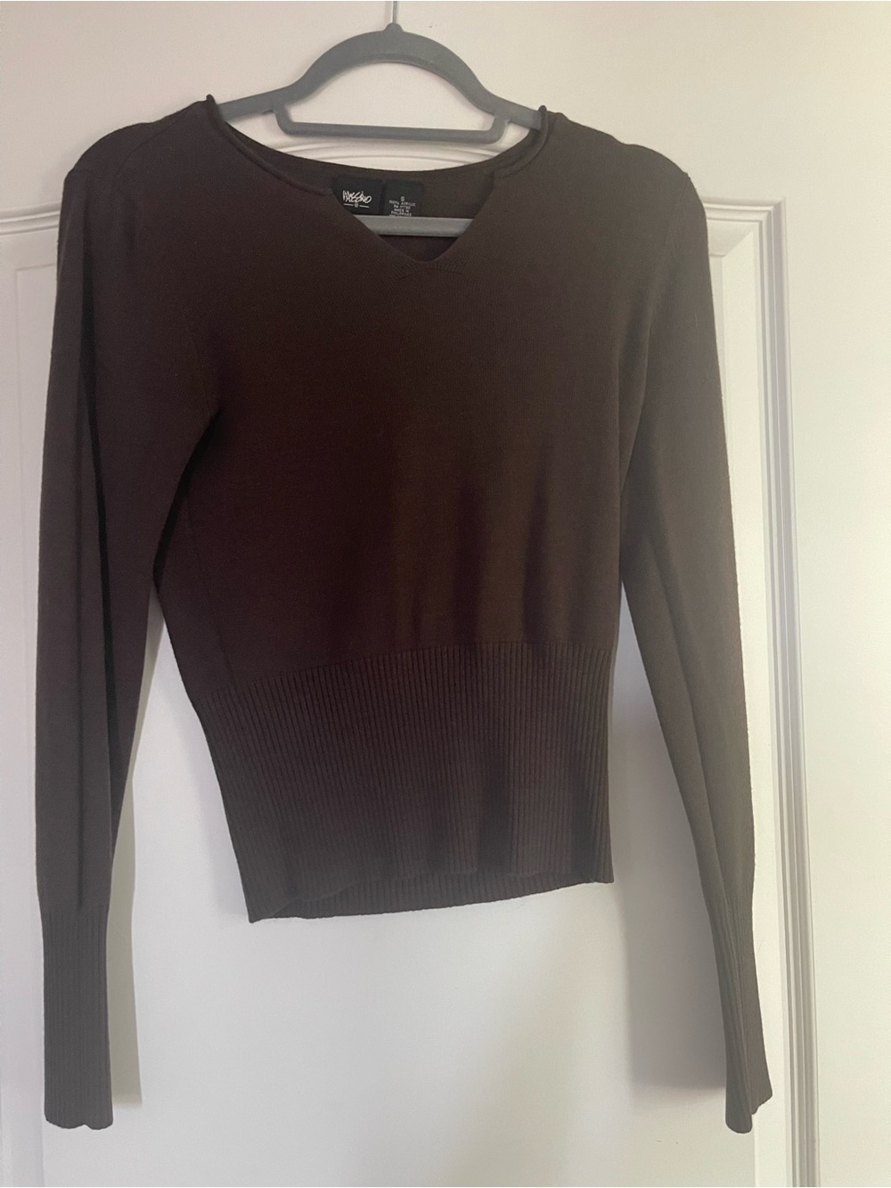 Mossimo Supply Co. Women's Brown Ribbed Waist V-Neck Sweater